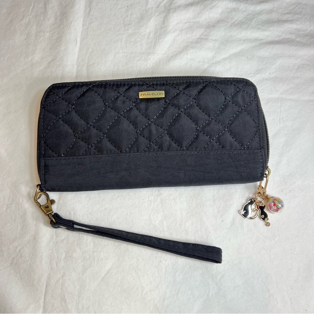 Travelon RFID black full size zip around wallet wristlet